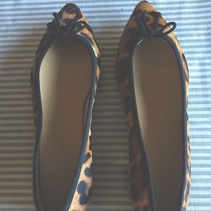 New Talbots Calf Hair Leopard Print Flats